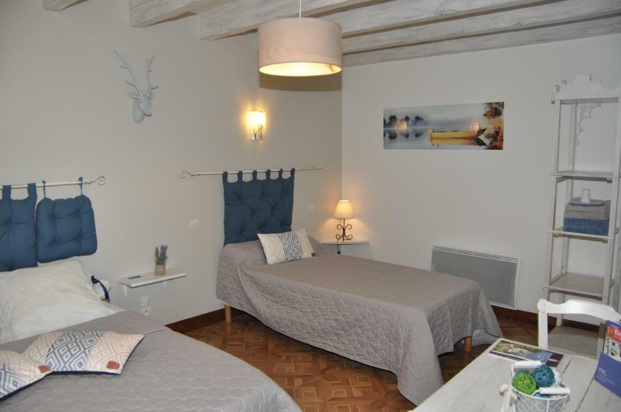 Les Rouches Bed & Breakfast Cormeray ภายนอก รูปภาพ